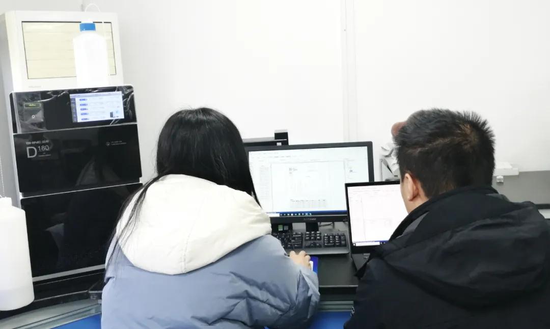 UG环球员工